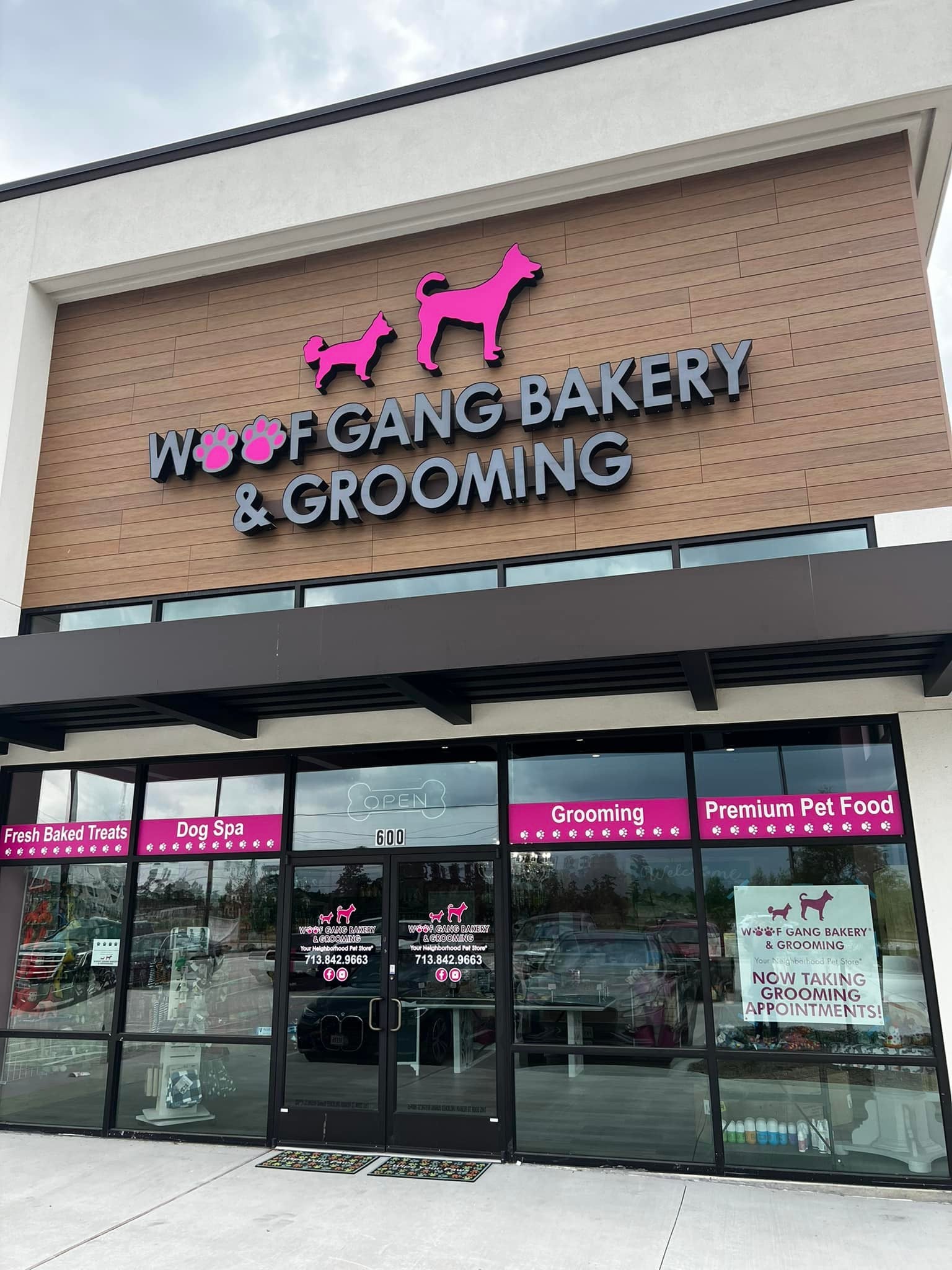 Grooming stores best sale